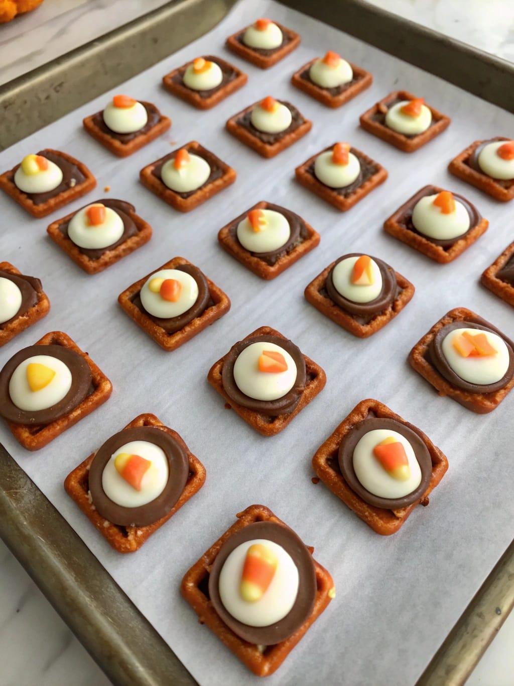 12 Crazy Simple Candy Corn Snacks and Bakes 12