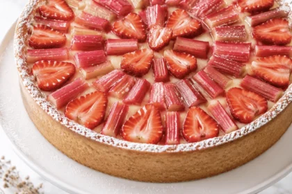 strawberry rhubarb custard tart 3